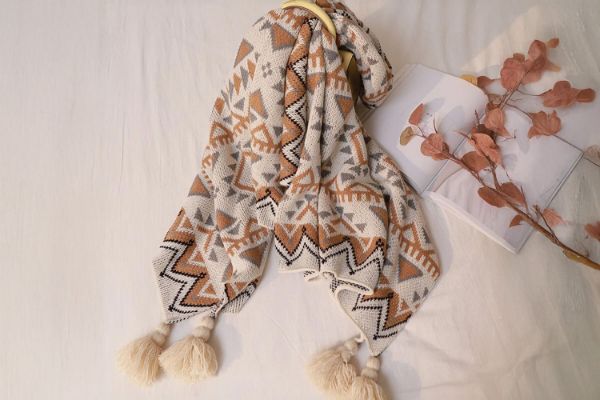 Picture of 377-002 Bohemian Knitted Throw Blanket with Tassels(170x130)