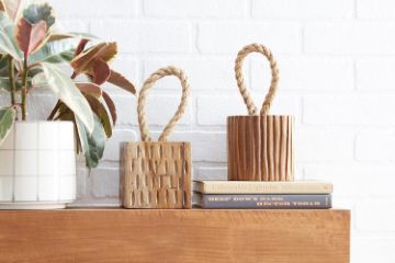 Picture of 650-023 Teak Root Door Stopper Sculpture - Set of 2 (12cmx12cm)